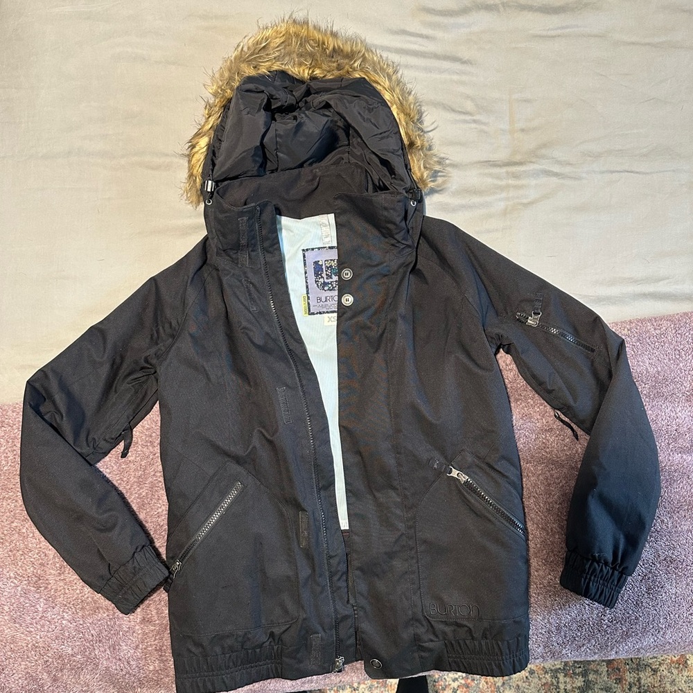 XS Burton Black snowboarding jacket